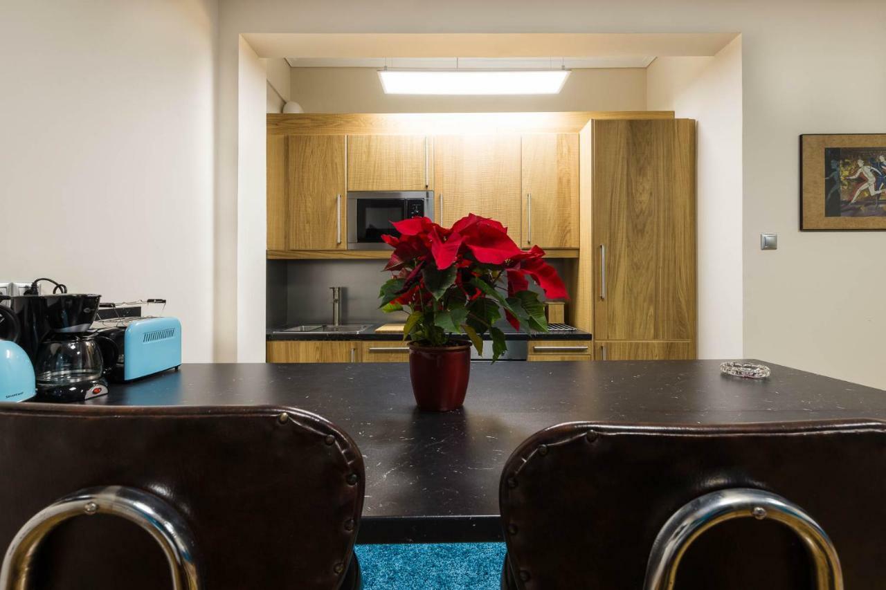 3 Bedrooms Apartment Under Acropolis Atina Dış mekan fotoğraf